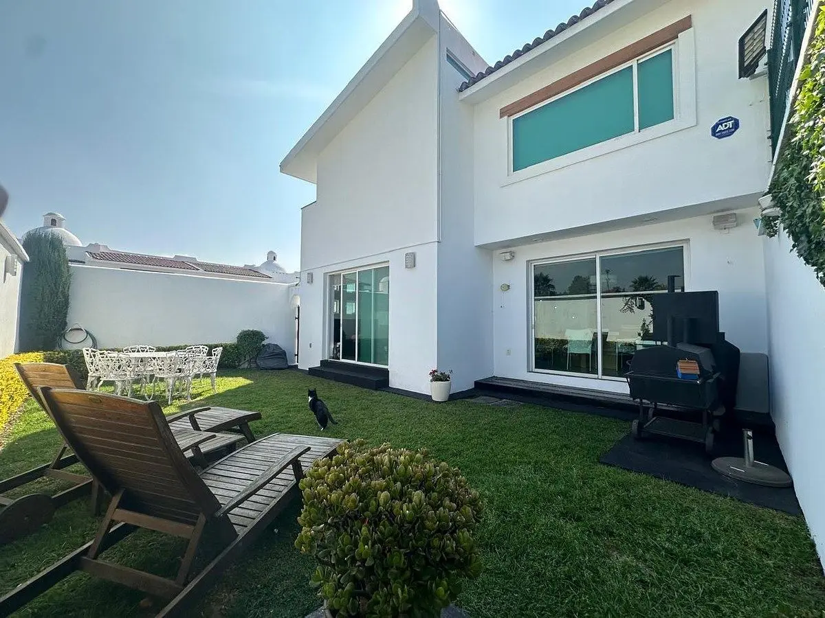 Venta de Casa Cerca de los Encinos a 20 Minutos de Santa Fe 4 Recamaras — foto 3