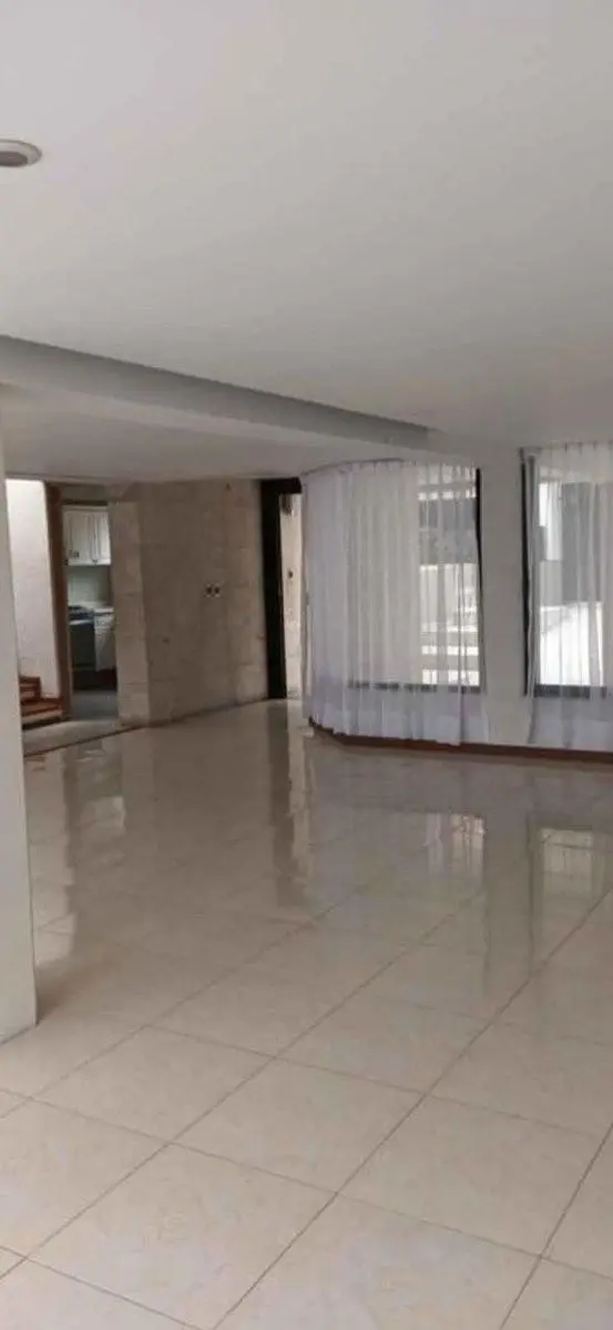Venta de casa en Paseos del Bosque Naucalpan Vista del Valle — foto 3