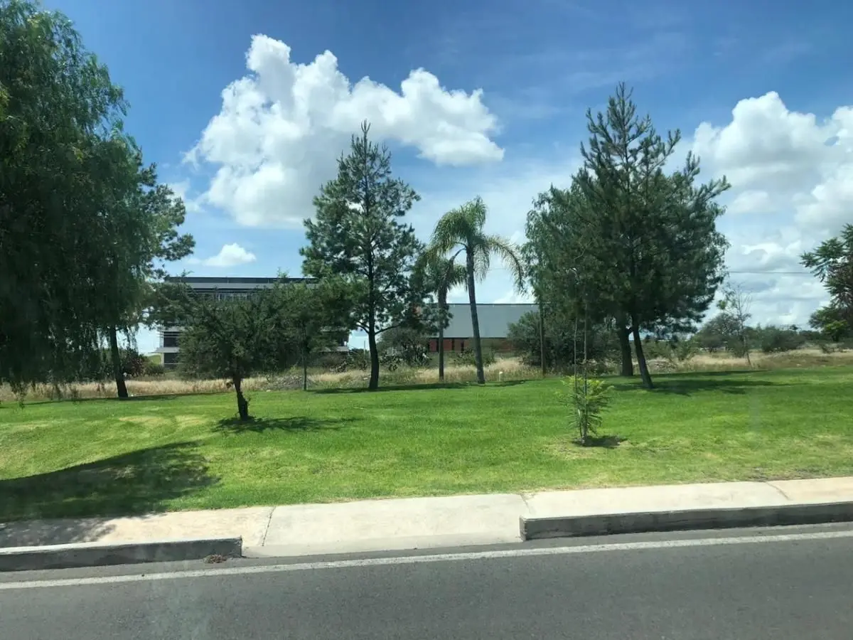 Terreno Comercial en Venta Ciudad Maderas — foto 4