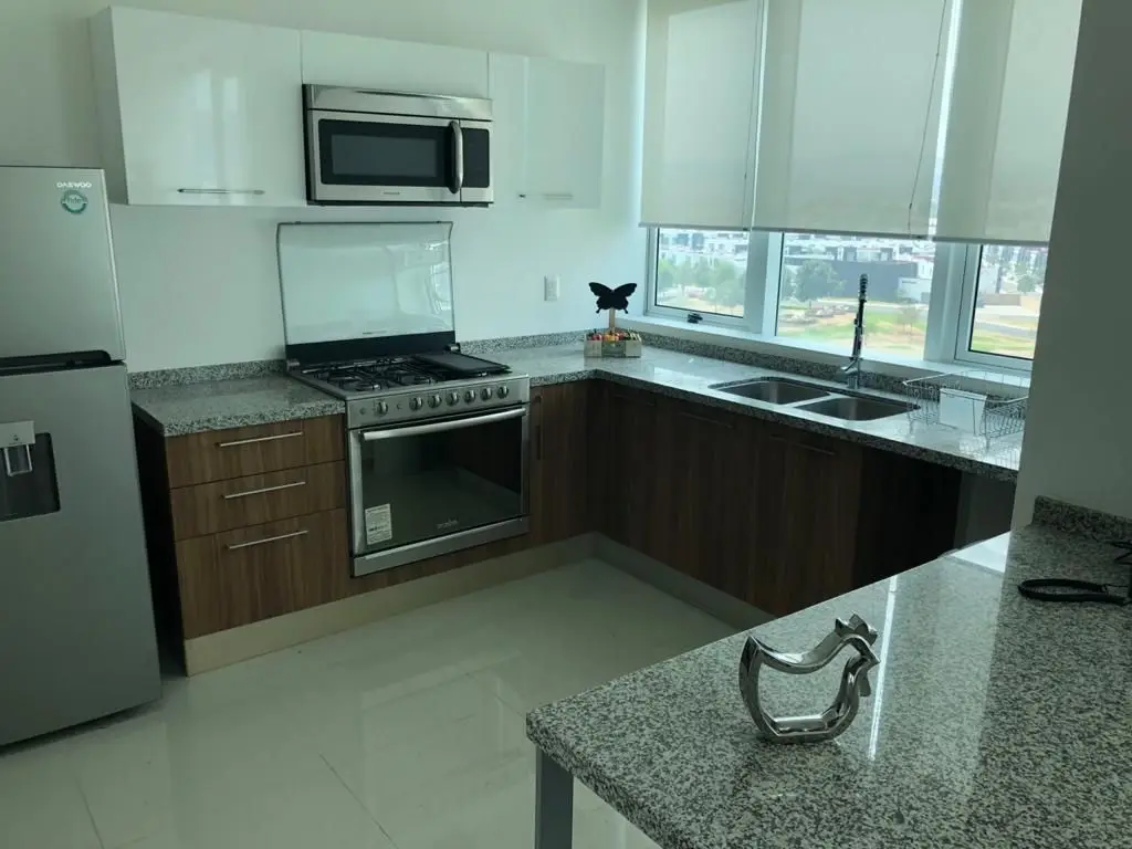 Departamento Amueblado en Renta Juriquilla Towers Queretaro — foto 4