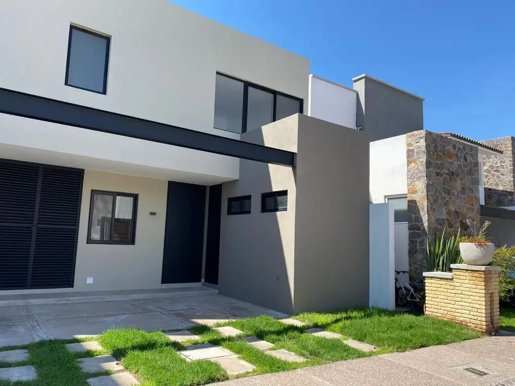 Casa en Renta Arco de Piedra Jurica — foto 2