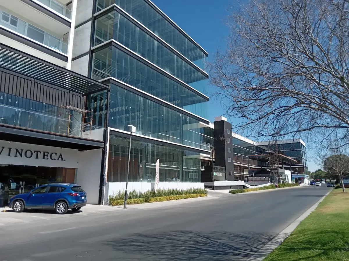 Local Comercial en Venta el Campanario la Reserva Queretaro — foto 4