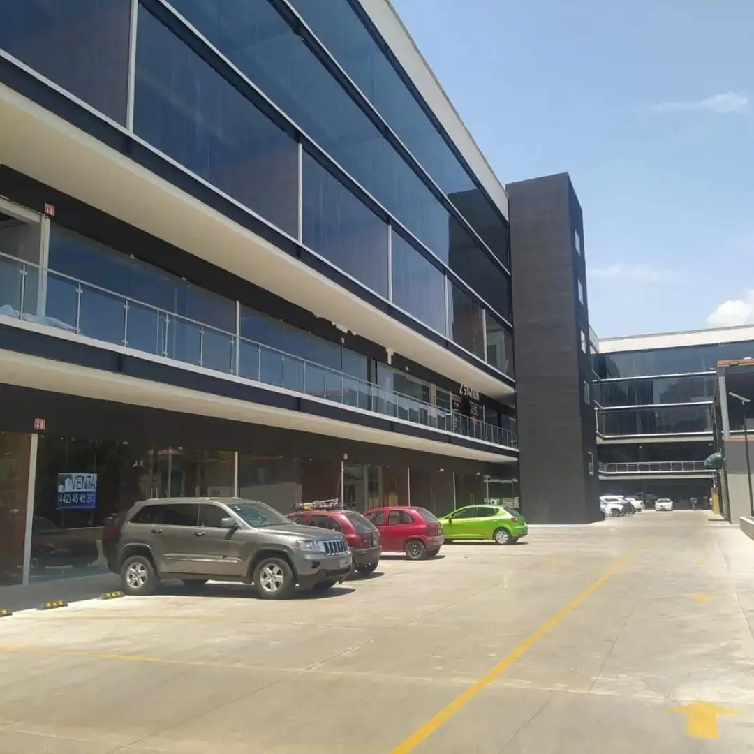 Local Comercial en Venta el Campanario la Reserva Queretaro — foto 6