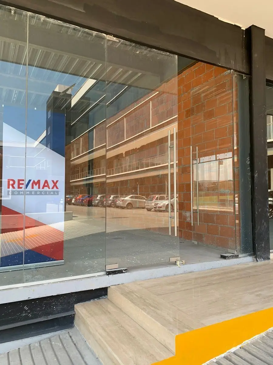 Local Ancla en Venta la Reserva el Campanario Queretaro — foto 5