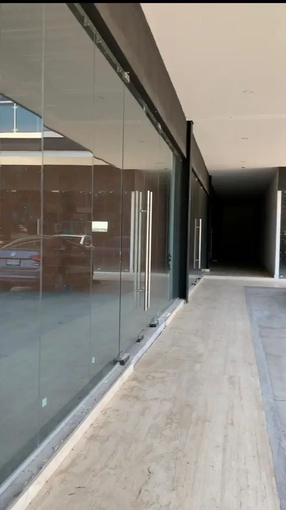 Local en Renta en Planta Baja la Reserva el Campanario Clr230321-Ae — foto 3