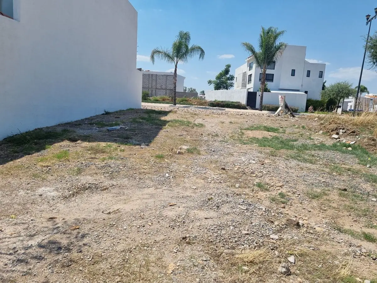 Terreno venta ciudad maderas Querétaro condominio jardines — foto 2