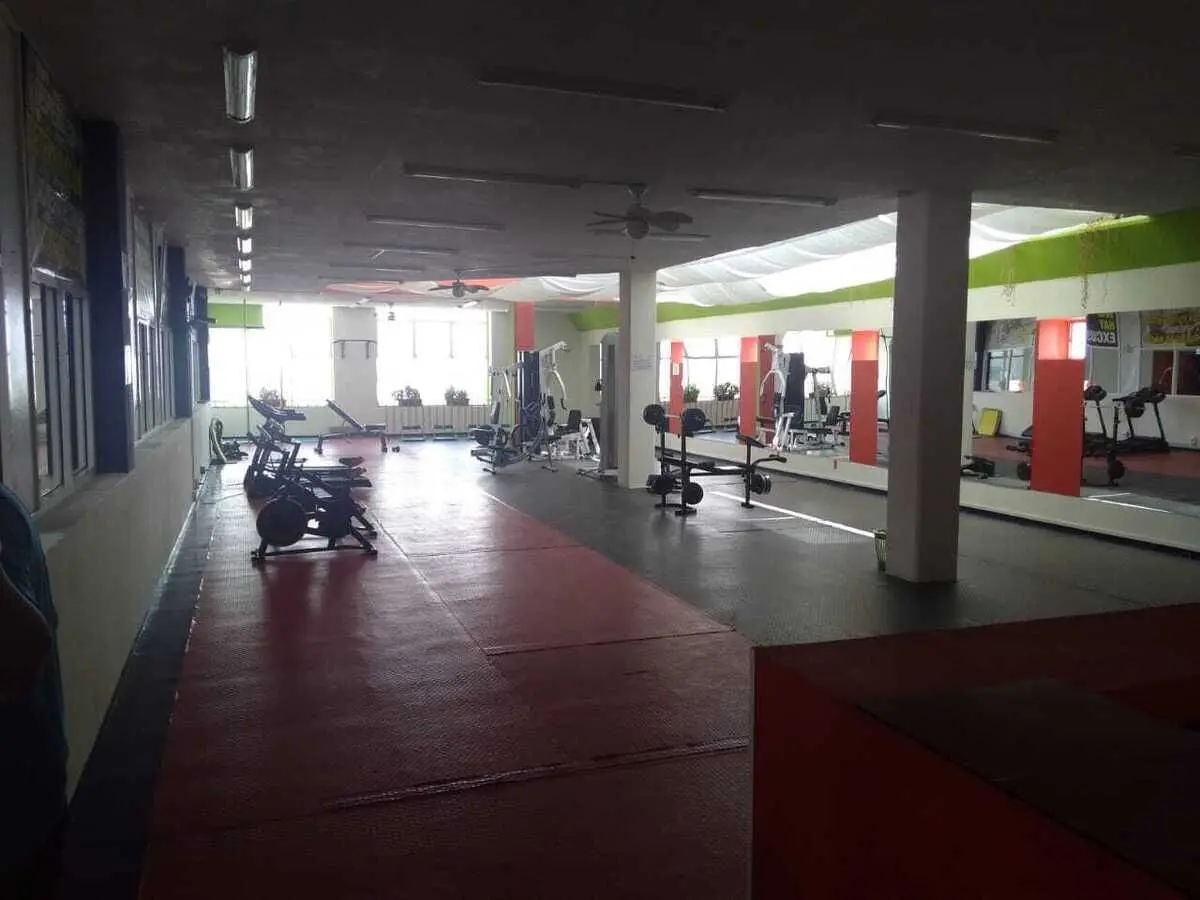 Venta Centro Deportivo Terreno Grande Granjas Banthi San Juan del Rio — foto 6