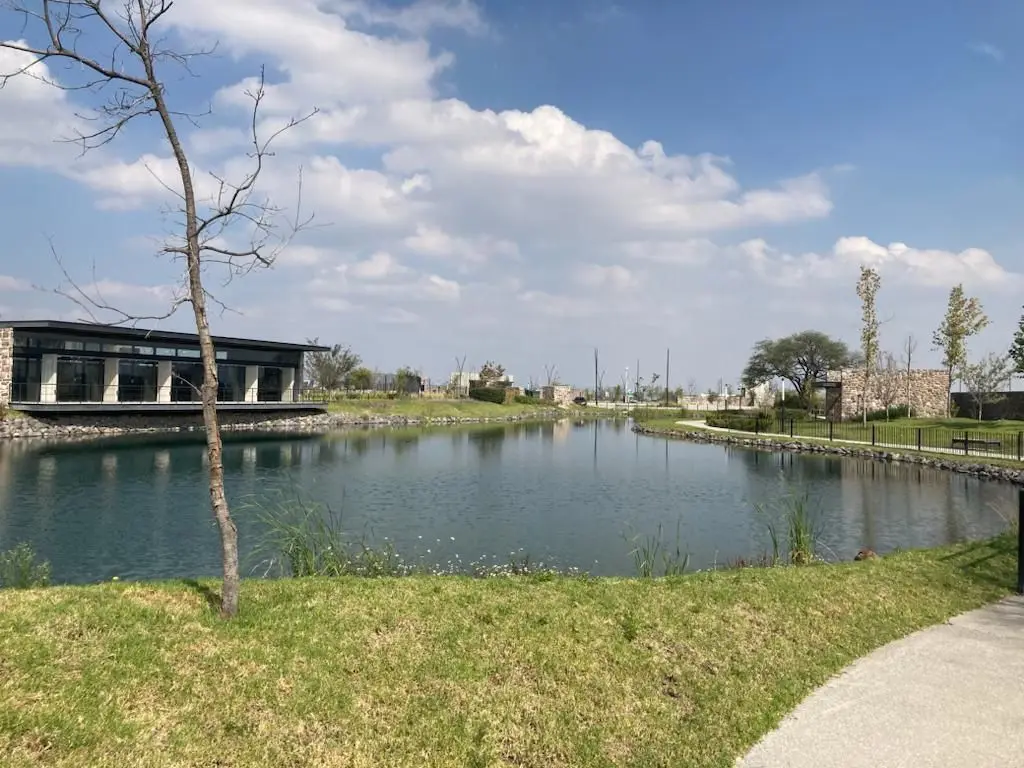 Terreno Venta Lomas del Campanario Norte Cond San Felipe Queretaro — foto 4