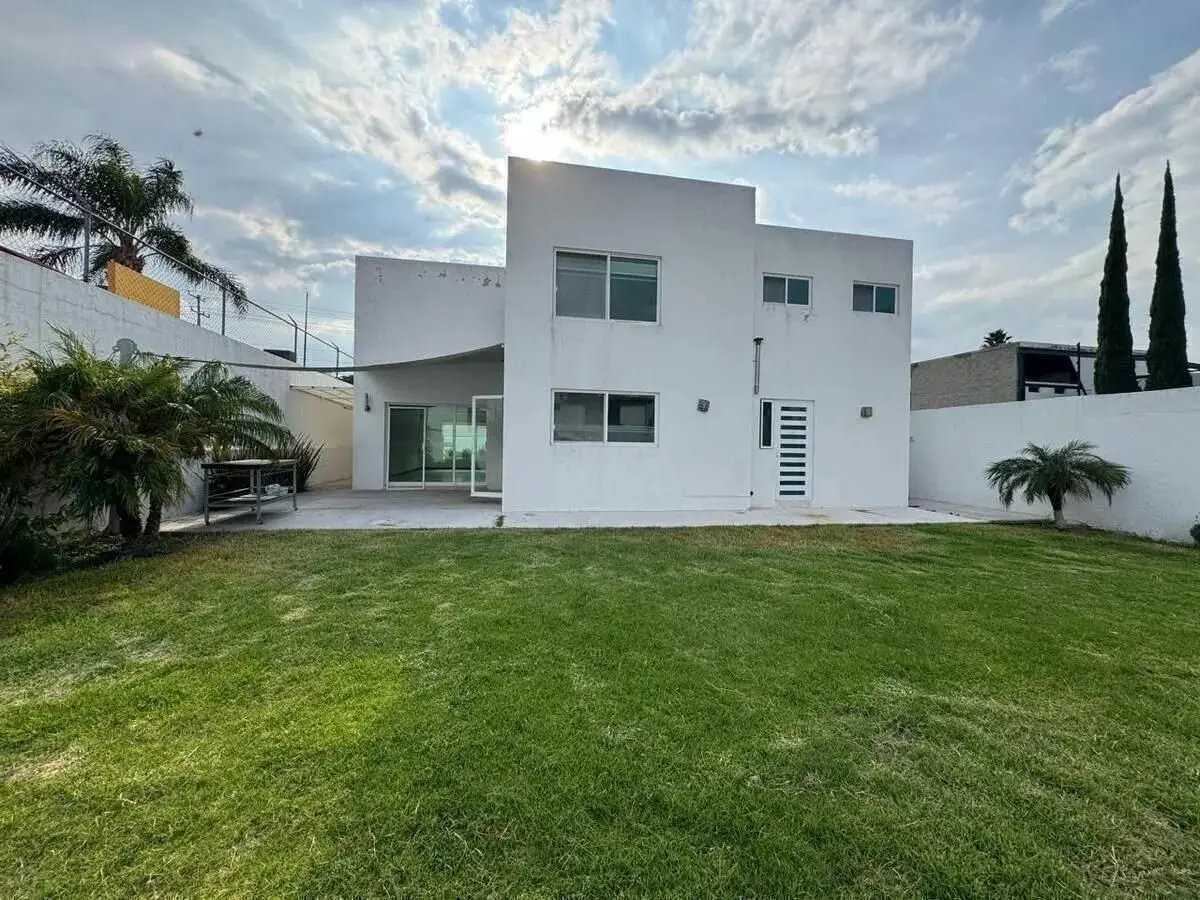 Casa en venta en Juriquilla con opción a 4 recámaras Querétaro — foto 2