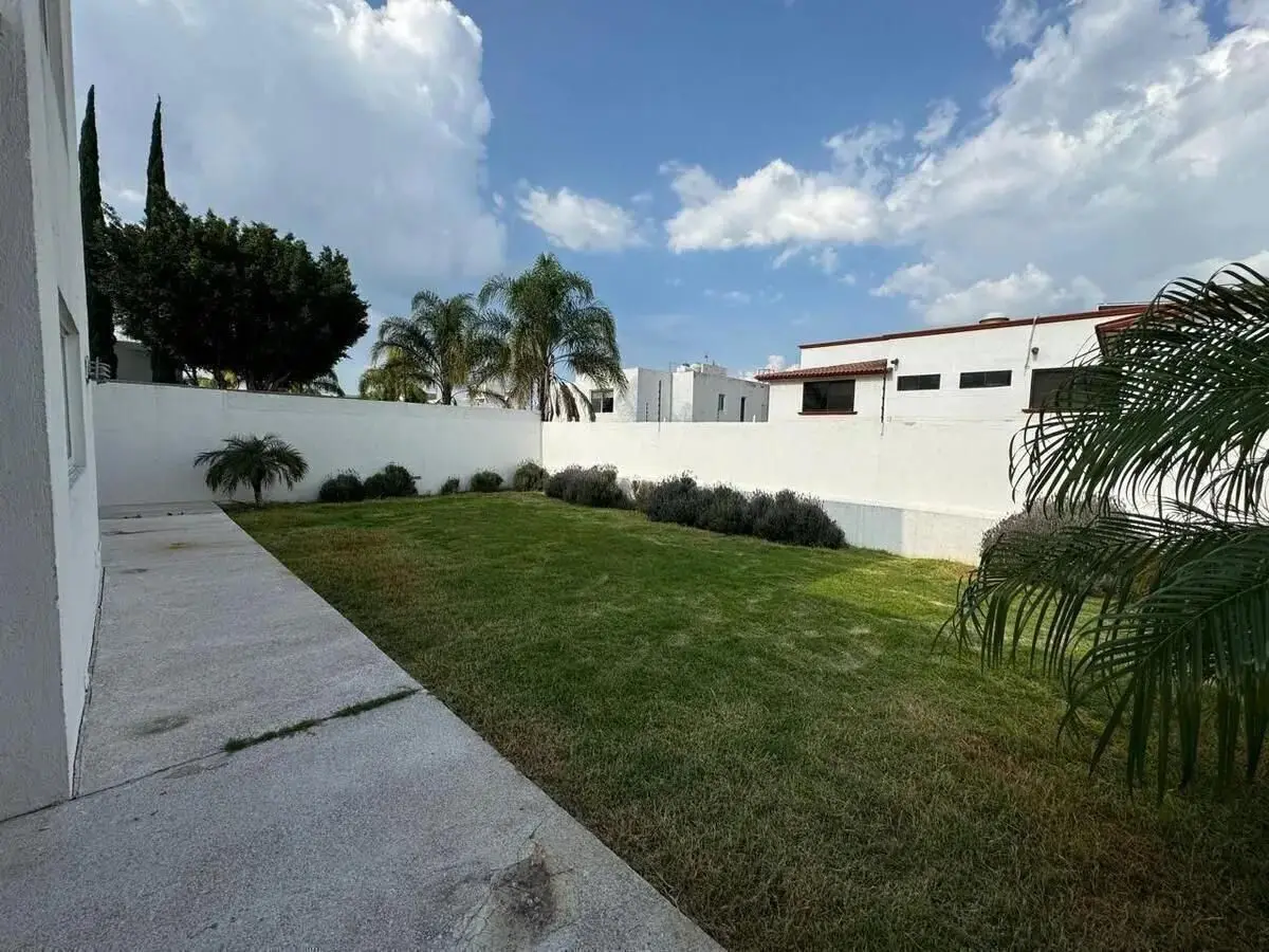 Casa en venta en Juriquilla con opción a 4 recámaras Querétaro — foto 4