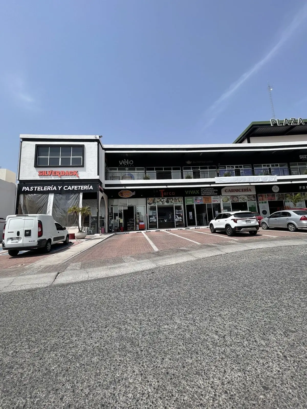 Local en Venta Residencial el Refugio Queretaro — foto 5