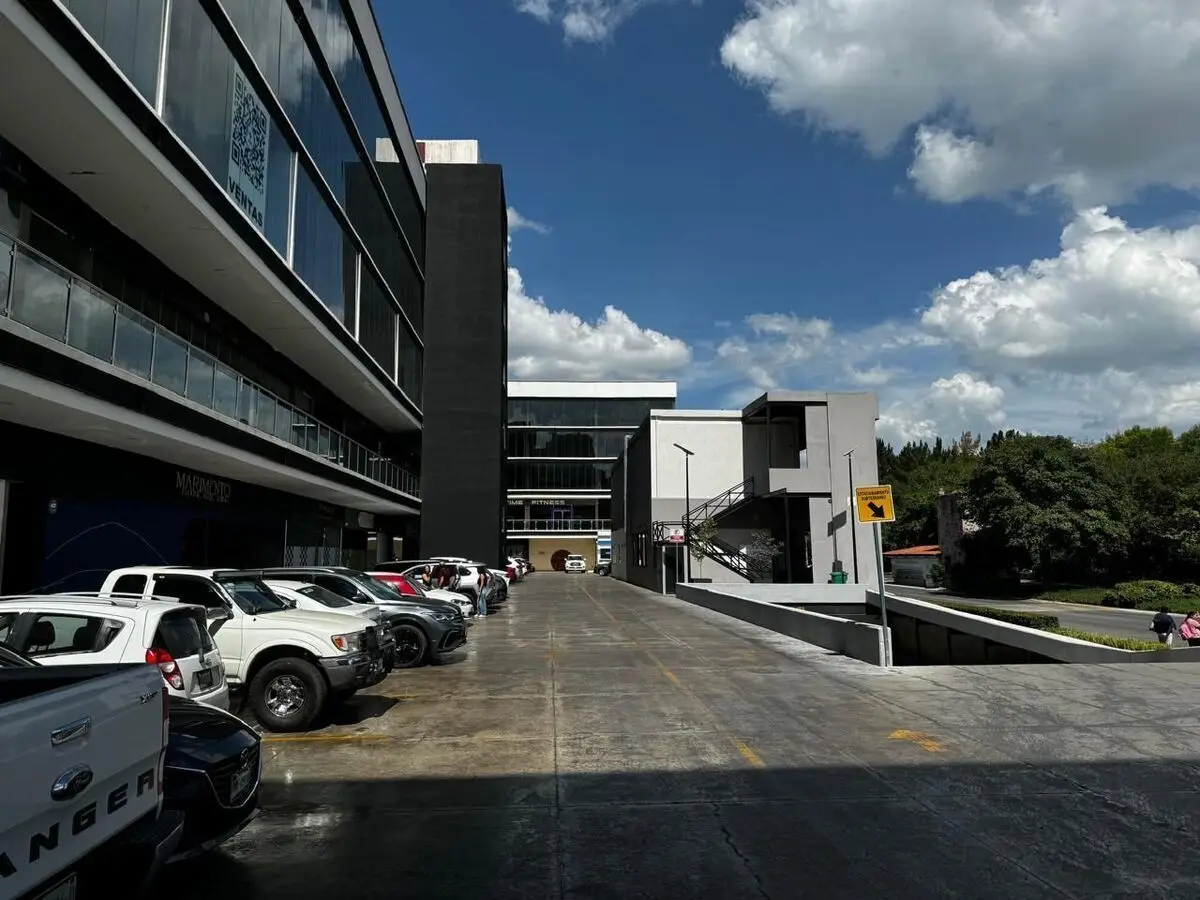 Oficina Piso 2 en Venta la Reserva el Campanario Queretaro — foto 3