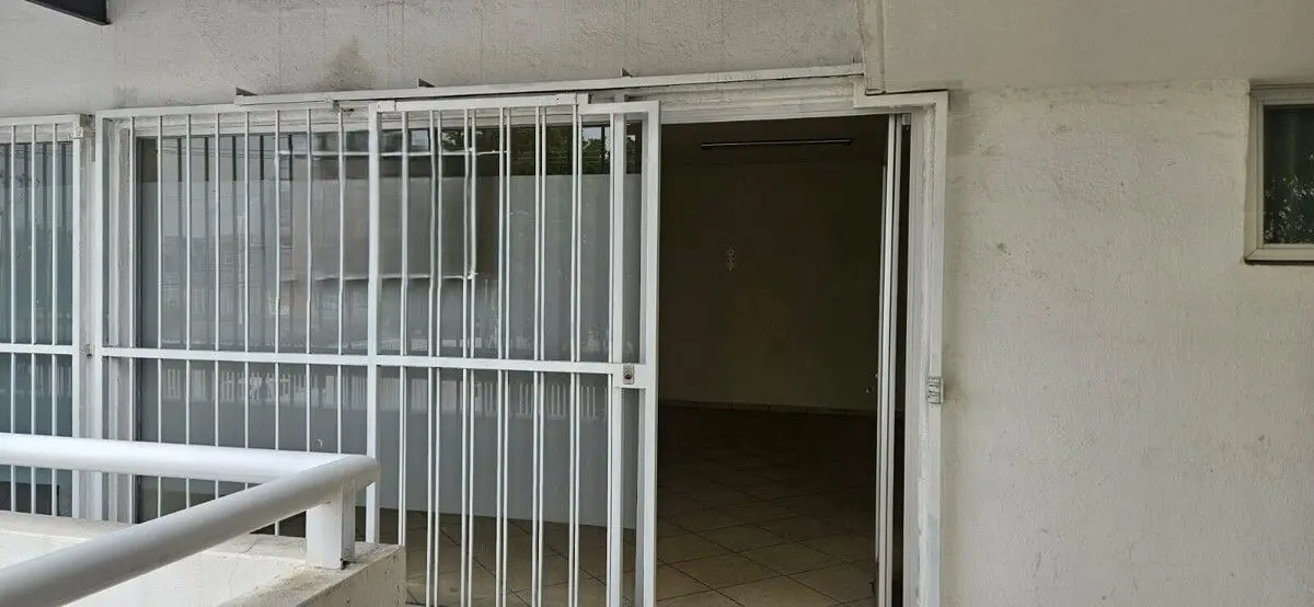 Local Comercial Venta Plaza Modena Residencial Italia Queretaro — foto 3