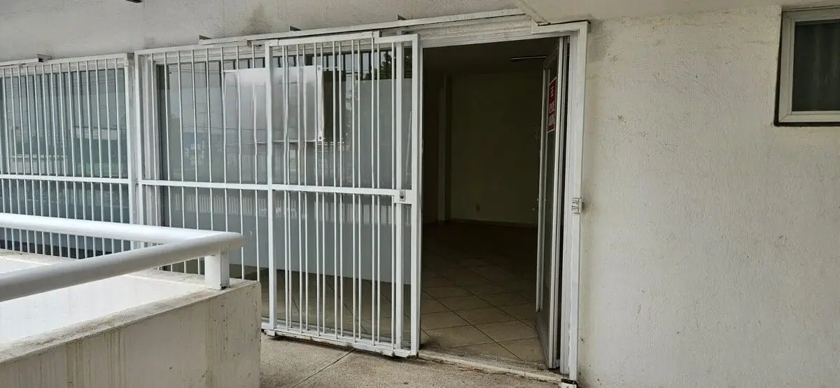 Local Comercial Venta Plaza Modena Residencial Italia Queretaro — foto 4