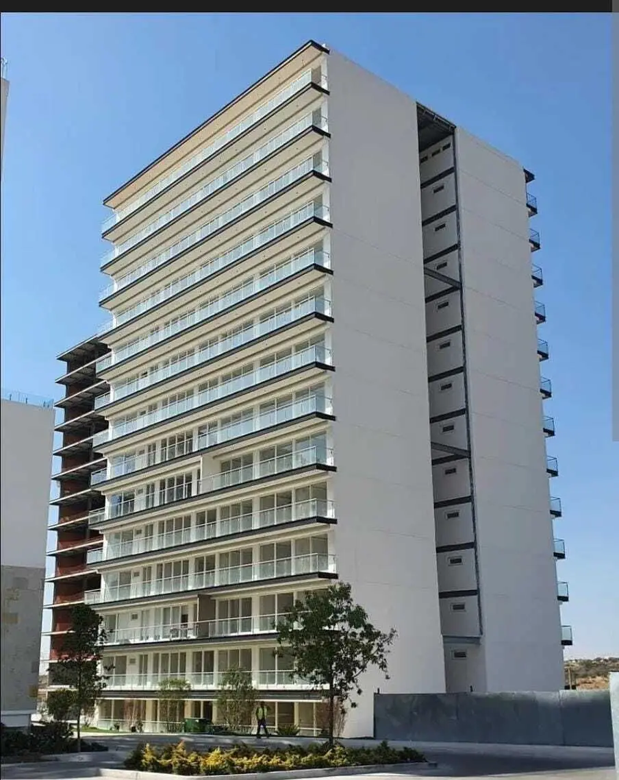 Renta Departamento Amueblado la Reserva el Campanario — foto 3