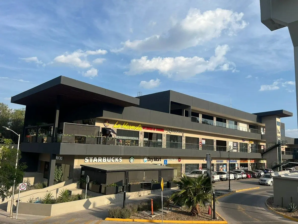 Local en Renta Plaza Comercial de Norponiente Querétaro — foto 3