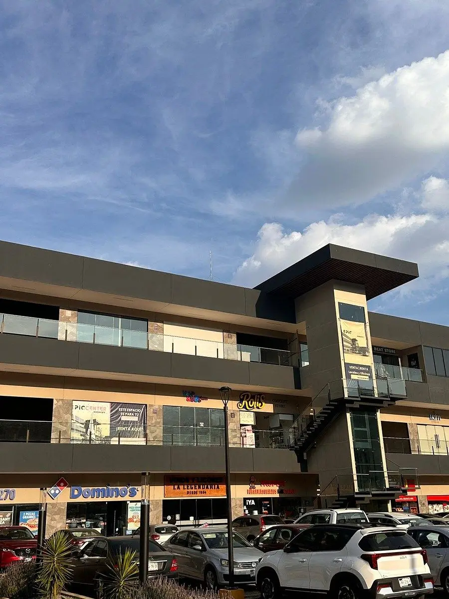 Renta Local Comercial Planta Baja Zona Norponiente Queretaro — foto 2