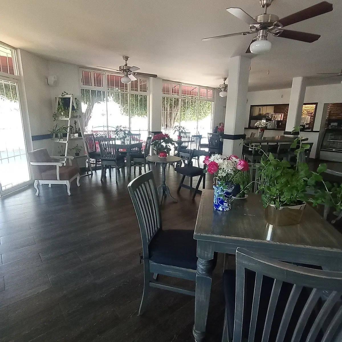 Venta de Local Comercial en esquina – Fracc. Cimatario, Querétaro — foto 2