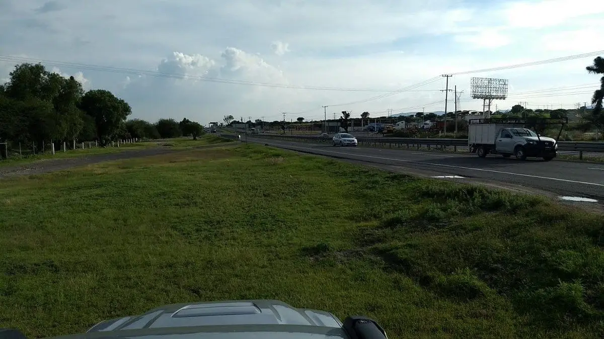 Venta de Terreno Sobre Carretera 57 Rumbo a San Luis Potosi en Queretaro — foto 4