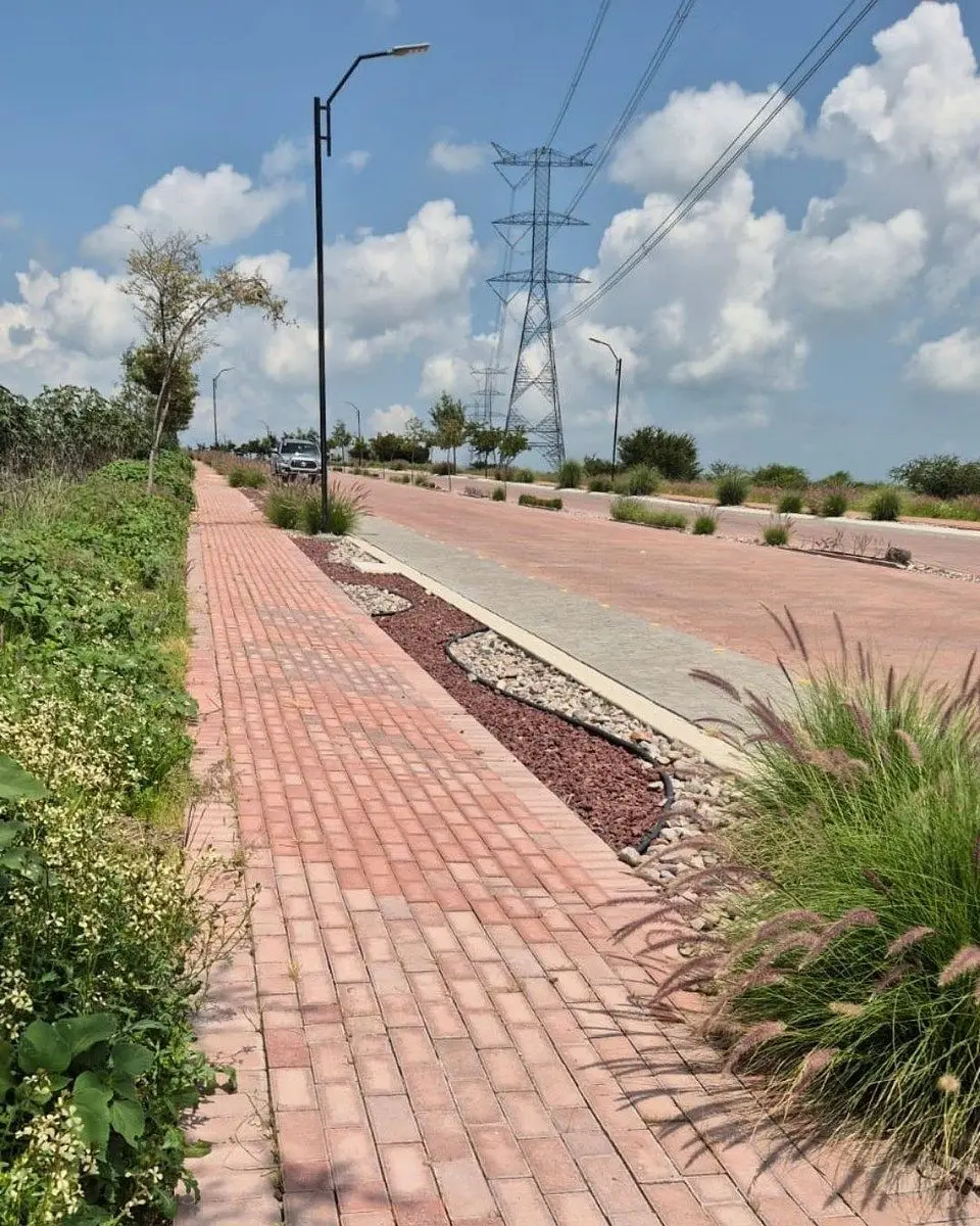 Terreno de uso mixto en venta en ciudad maderas corregidora — foto 3
