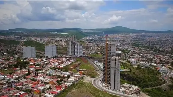 Oficina/Local en Venta Planta Baja Torre Titanium Queretaro — foto 5