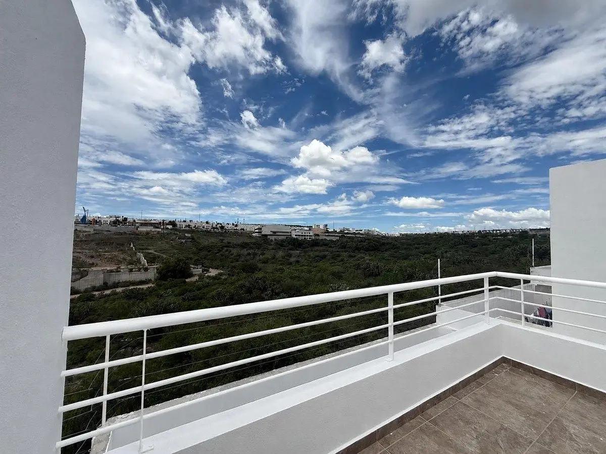 Casa con Recamara Planta Baja Altamira Diamante el Mirador Queretaro — foto 3