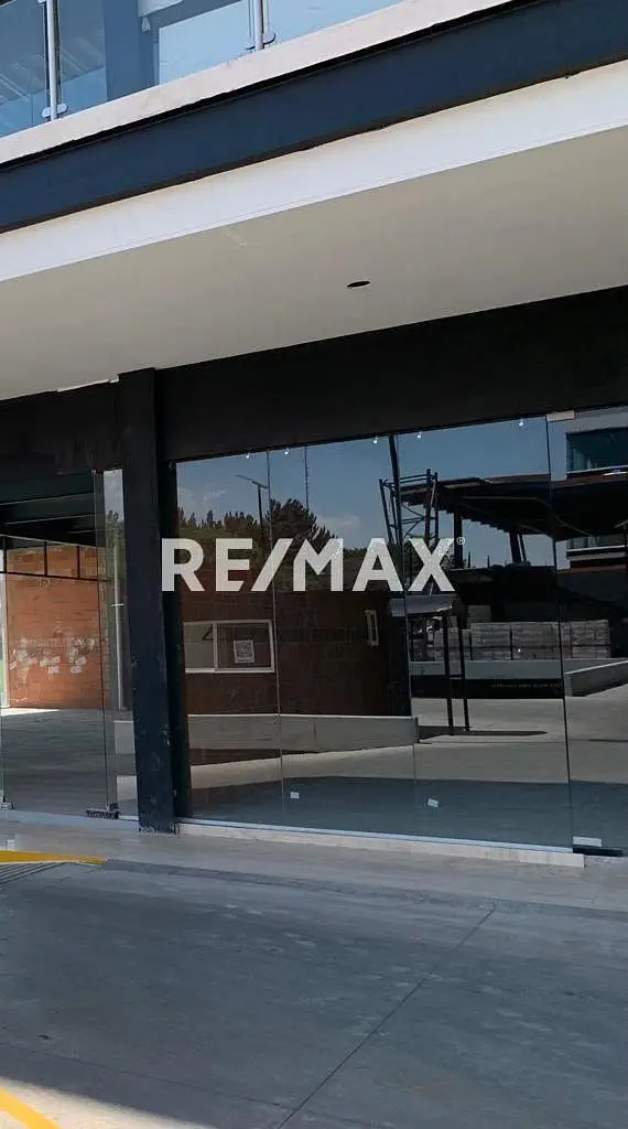 Local en Venta Planta Baja la Reserva el Campanario Queretaro — foto 3
