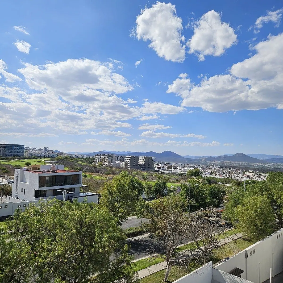 Departamento Amueblado en Renta Legacy Zibata Queretaro — foto 2