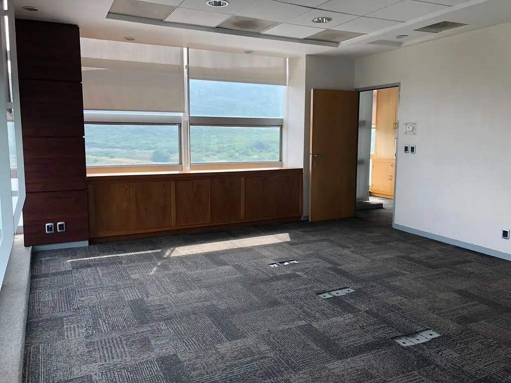 Oficina con Sala de Juntas en Renta Centro Sur Queretaro — foto 2