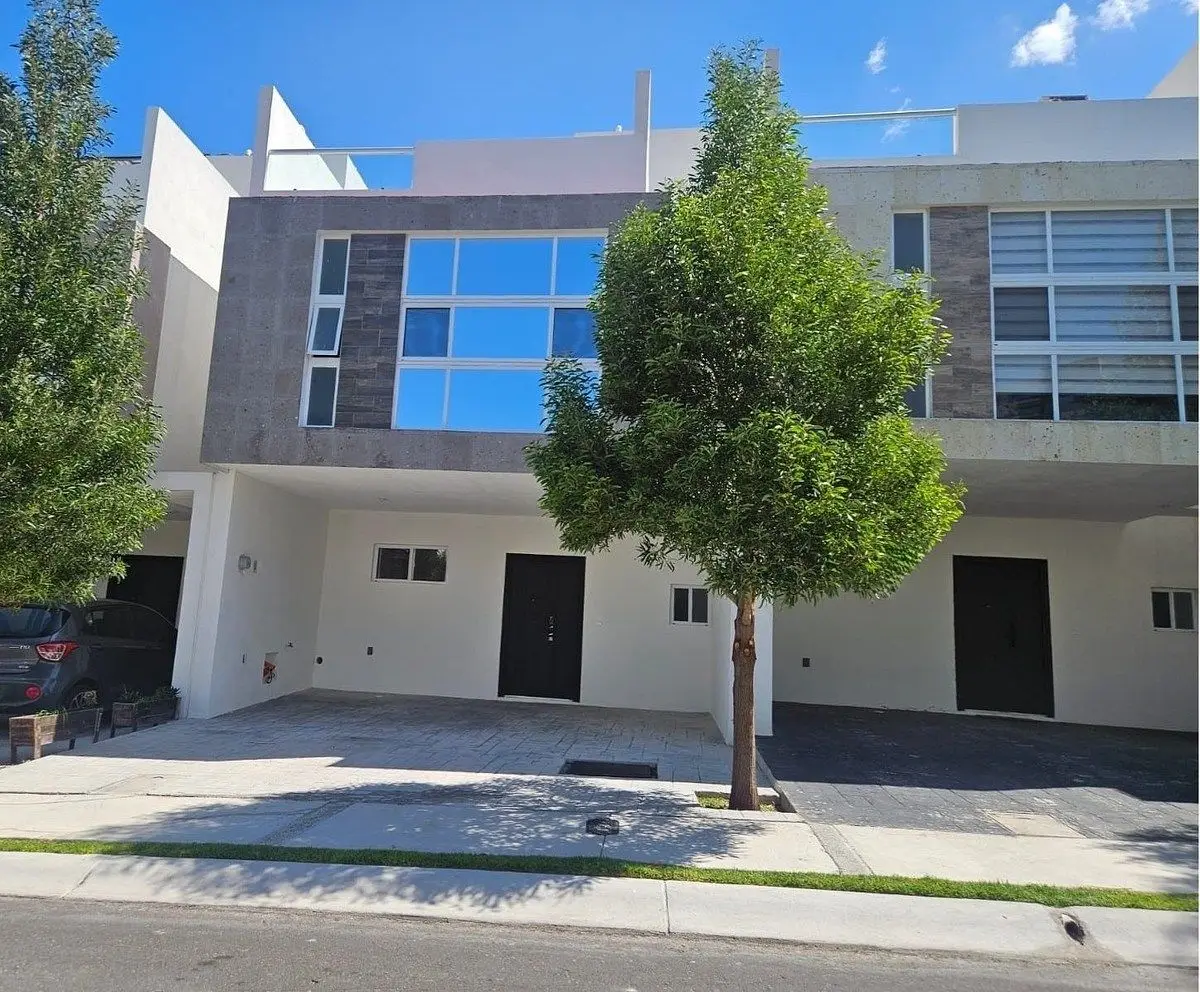 Casa Renta Fraccionamiento San Junipero Queretaro