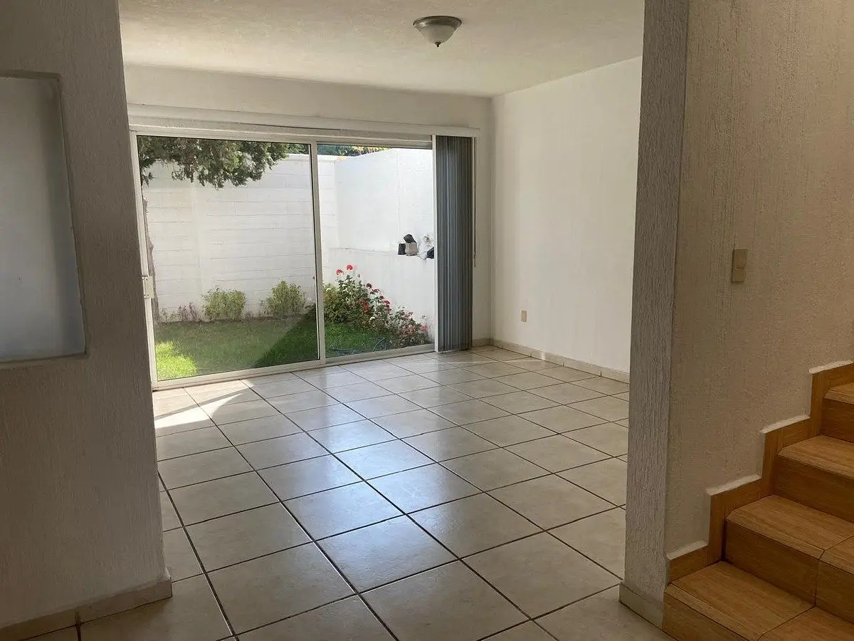 Renta de Casa en Privada Bugambilias - Colonia las Hadas, Querétaro — foto 6