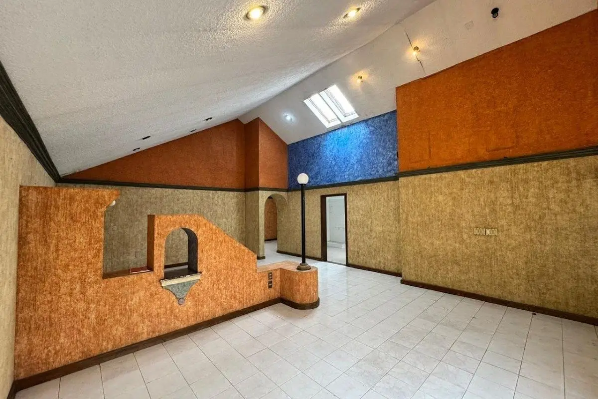 Oportunidad para remodelar o construir en Claustros del Parque Queretaro — foto 3