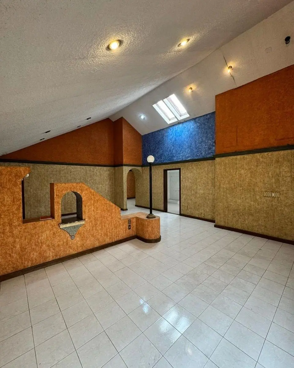 Oportunidad para remodelar o construir en Claustros del Parque Queretaro — foto 4