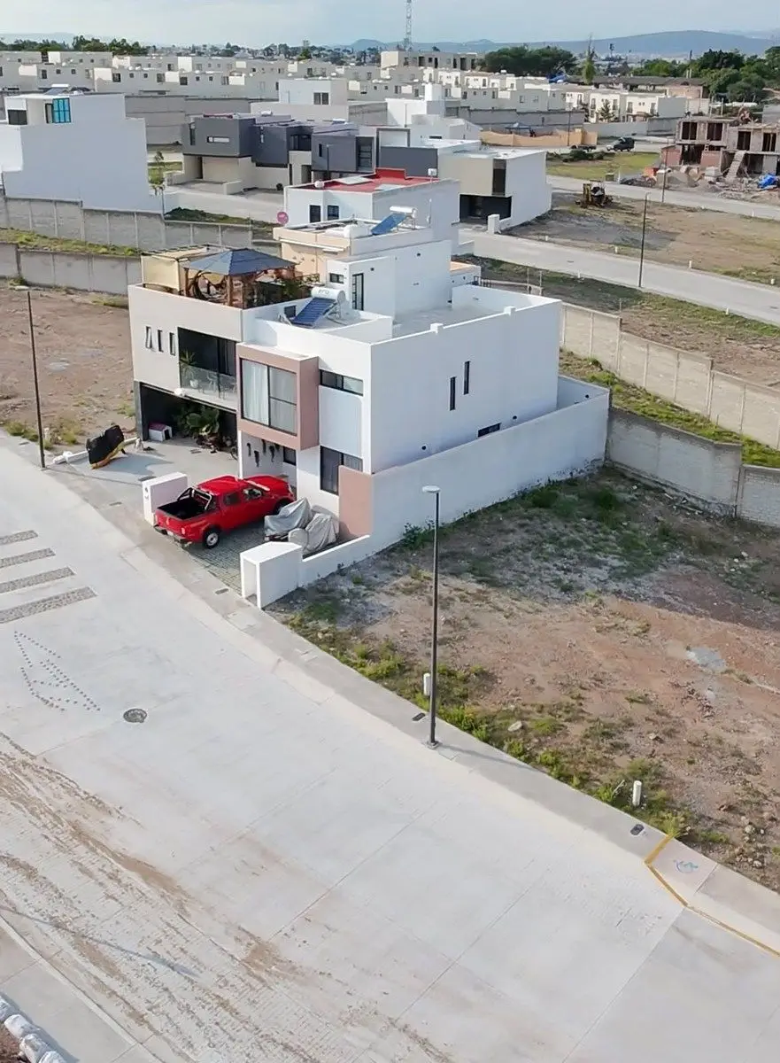 Terreno en Venta en Capital Sur – Condominio Abu Dhabi Queretaro — foto 3