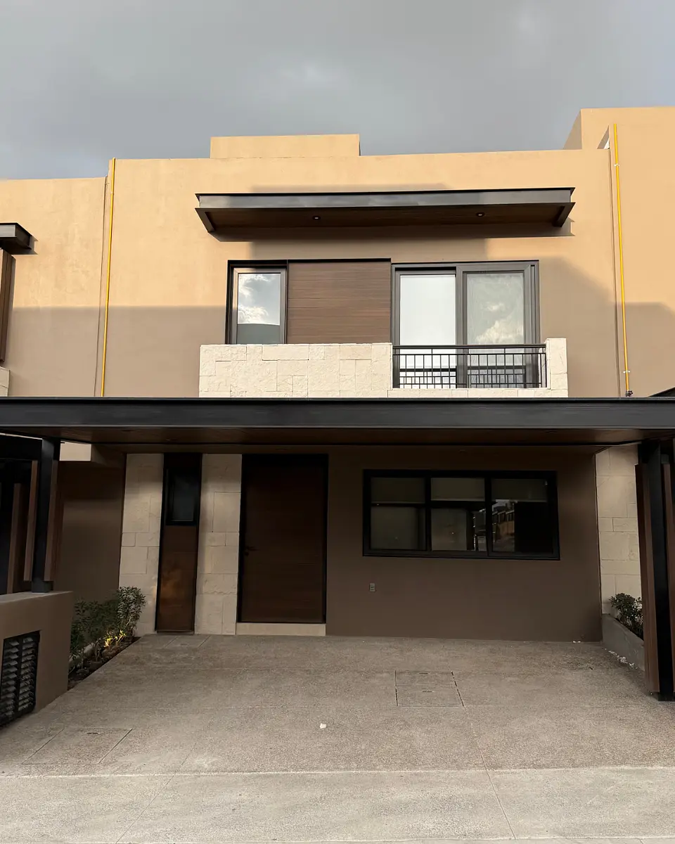 Casa en renta en villa magna lomas del campanario norte Queretaro