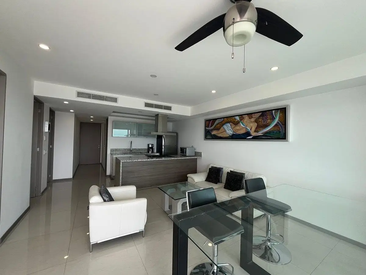 Departamento en renta amueblado en Central Park Querétaro en Centro Sur