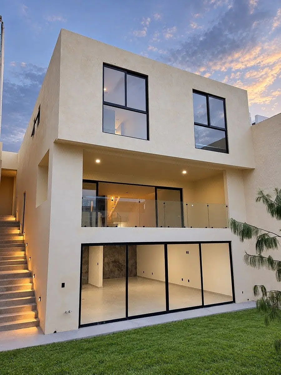 Casa nueva en venta Cumbres del Lago, Juriquilla, con sótano bar y jardín — foto 2