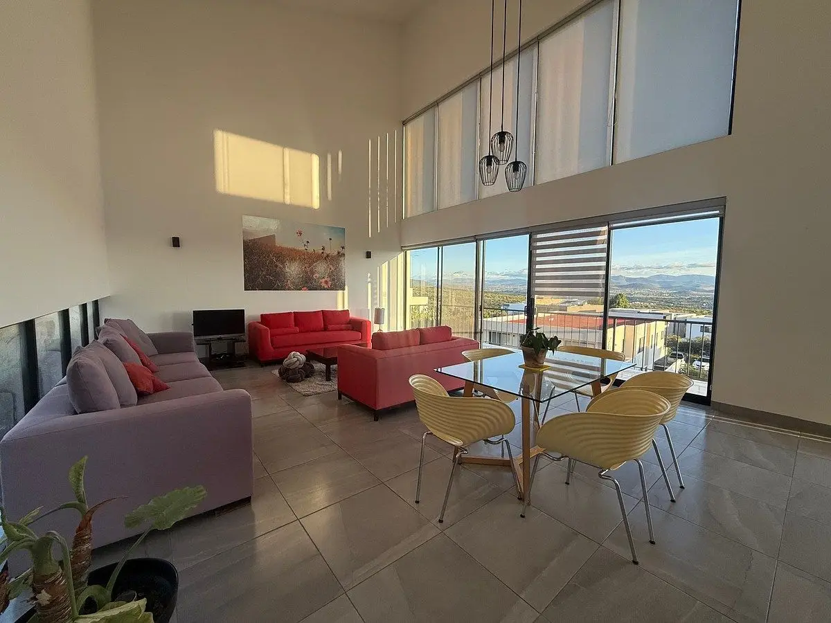 Casa con Vista Panoramica en Vista Real Corregidora — foto 2