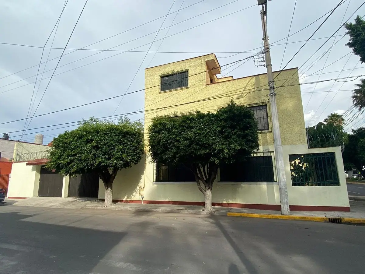 Casa en Venta Jardines de la Hacienda — foto 2