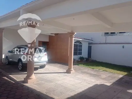 Casa de un Piso en Venta — foto 3