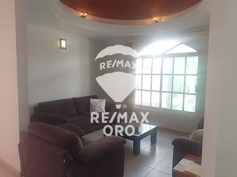 Casa en venta de un piso — foto 2