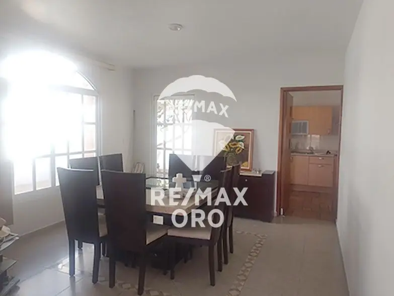 Casa en venta de un piso — foto 3
