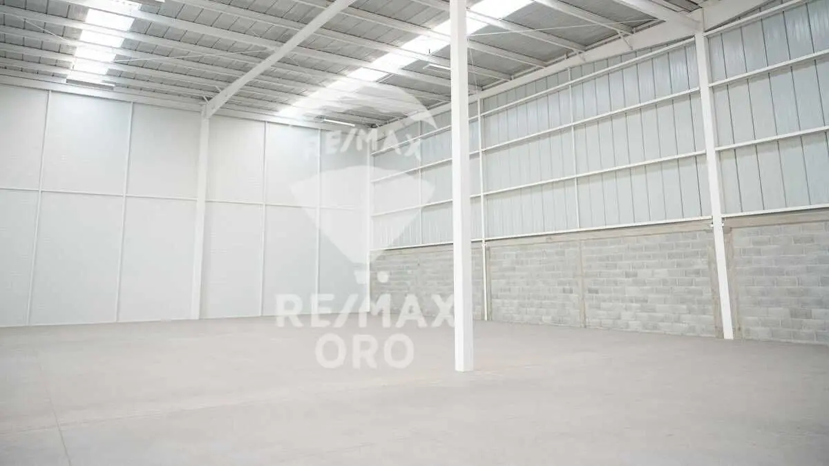 Nave Industrial Renta — foto 6