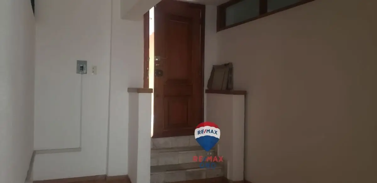 Renta Oficina en Planta Baja en Ejército Republicano — foto 3