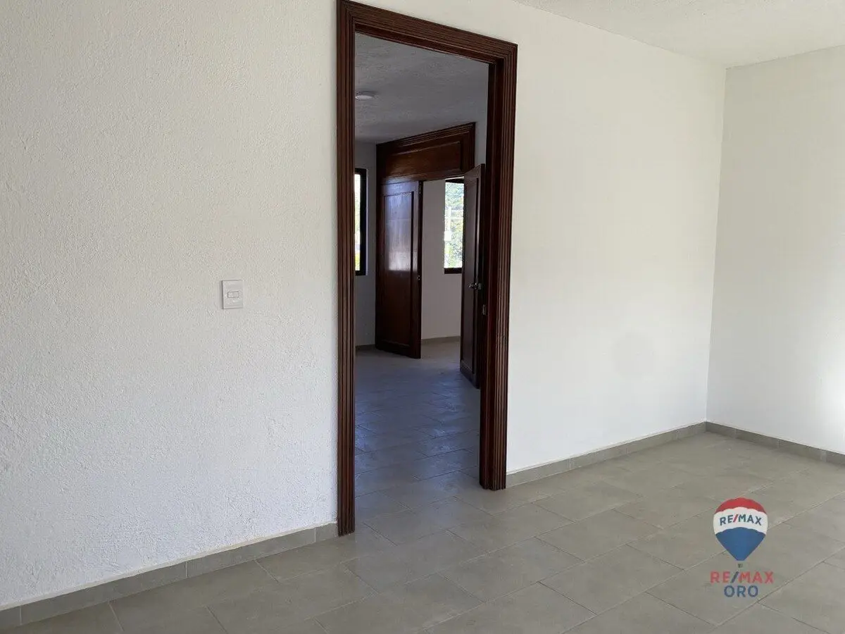 Renta Oficina en los Arcos Querétaro — foto 2