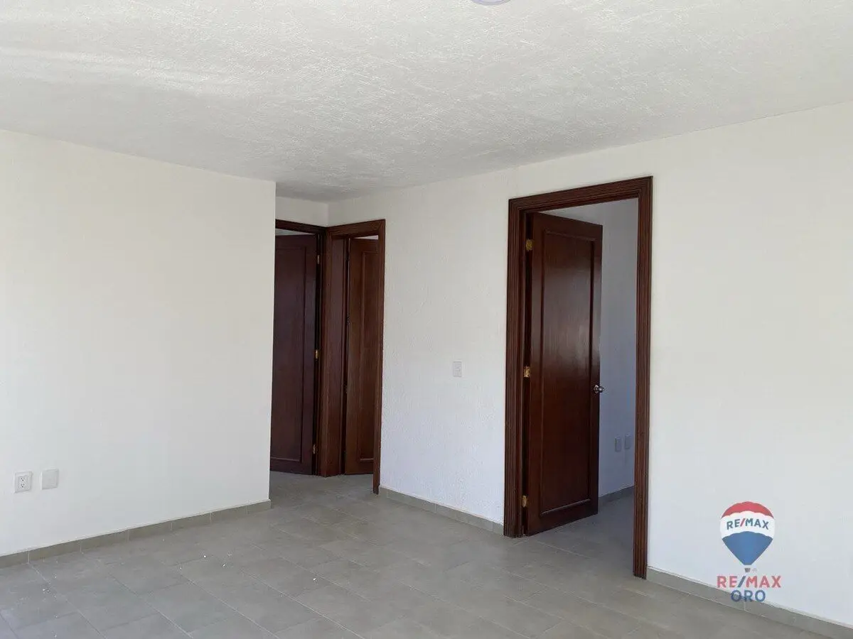 Renta Oficina en los Arcos Querétaro — foto 4