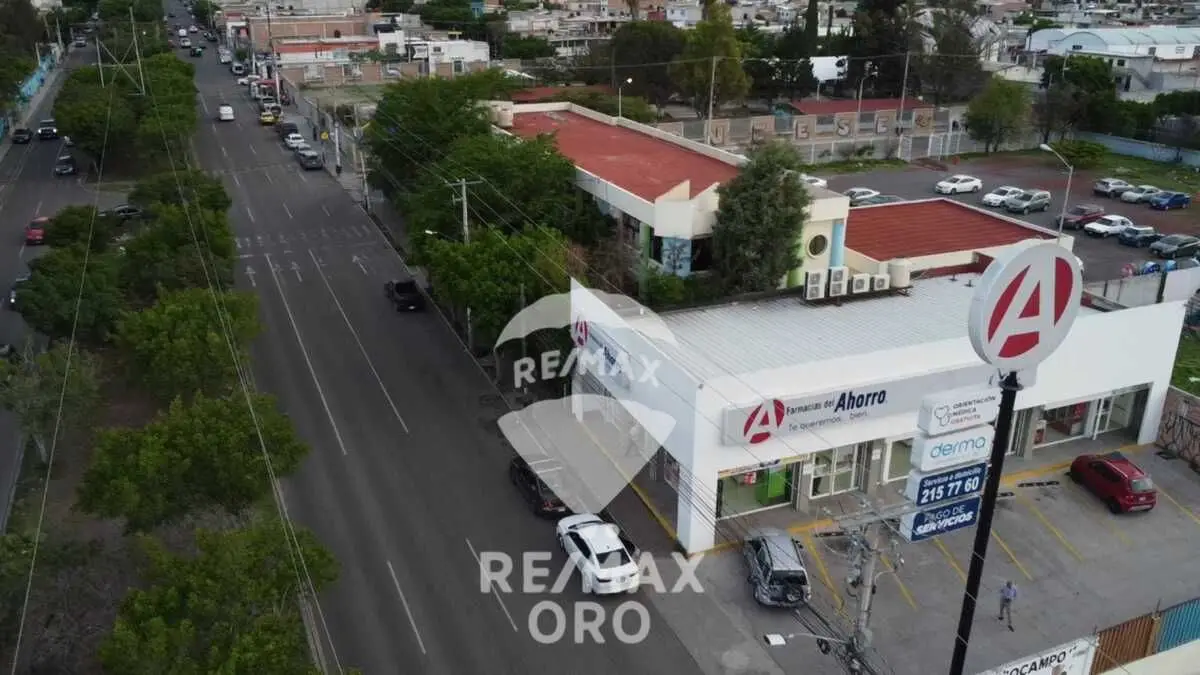 Local Comercial Renta — foto 3