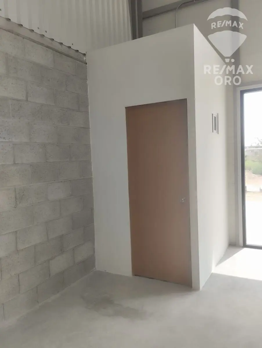 Venta Nave Industrial Balvanera — foto 4