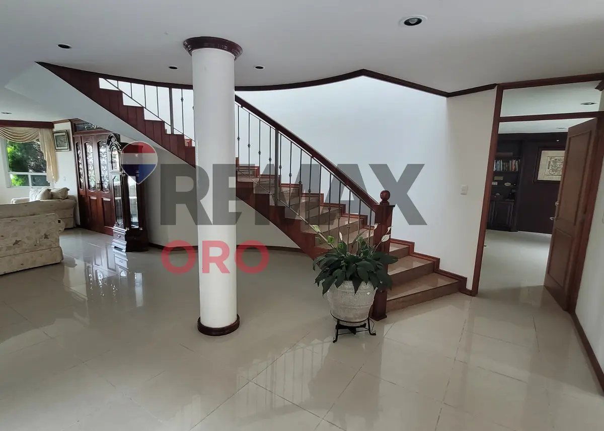 Casa en Venta en Jurica Campestre — foto 2