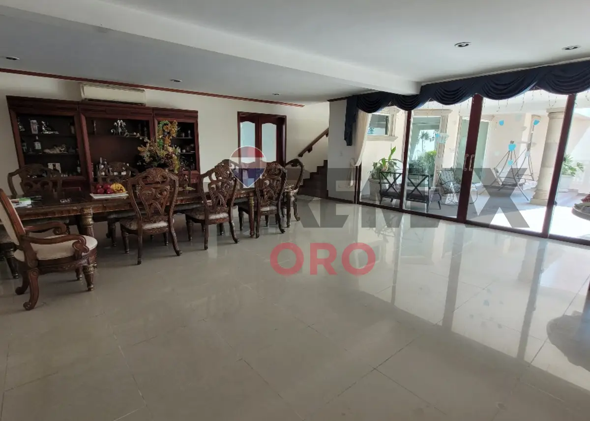 Casa en Venta en Jurica Campestre — foto 3